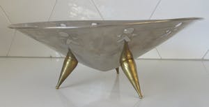 Niet of onleesbaar gesigneerd - UFO Shaped Fruit bowl in Alessi style kopen? Bied vanaf 10!