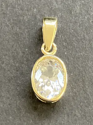 14 karaats geelgouden hanger met een ovaal geslepen zirkonia kaufen? Bieten Sie von 30!