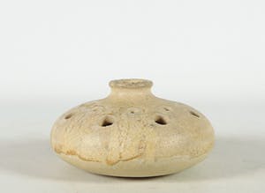 Carla van Ouwenaller - Aardewerk, Lot opengewerkte objecten kopen? Bied vanaf 35!