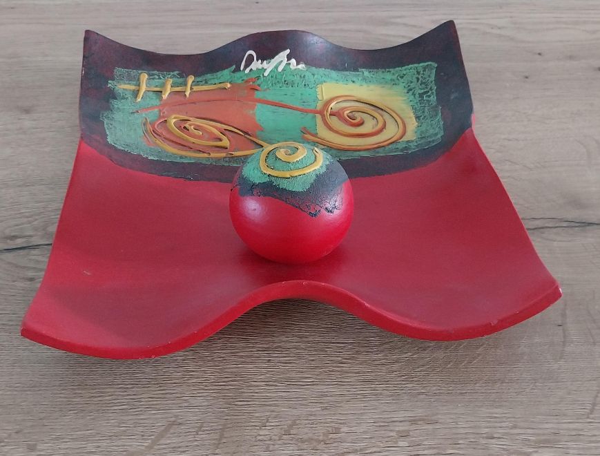 Anita Duijf - Vintage kunstobject: golvende schaal met losse bol (gesigneerd) kopen? Bied vanaf 60!