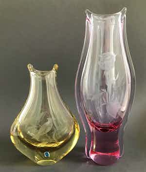 Miroslav Klinger - Mond geblazen vazen met geslepen afbeelding verkocht voor € 35!