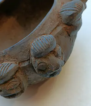 Bamileke - Aardewerk schotel kopen? Bied vanaf 1!