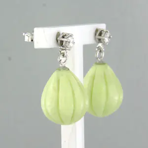 18k gouden oorhangers met limoen chrysopraas en briljant geslepen diamant kaufen? Bieten Sie von 385!