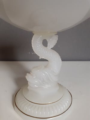 Cristallerie de Portieux - Melkglas Sierschaal Fish/Dolfijn met gouden rand kopen? Bied vanaf 35!