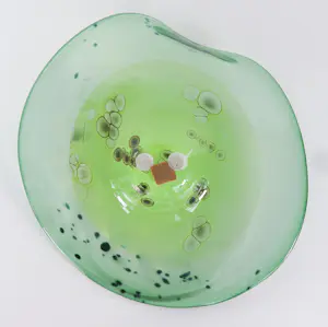 Willem Heesen - Glasobject, Groene schaal met patroon kopen? Bied vanaf 200!