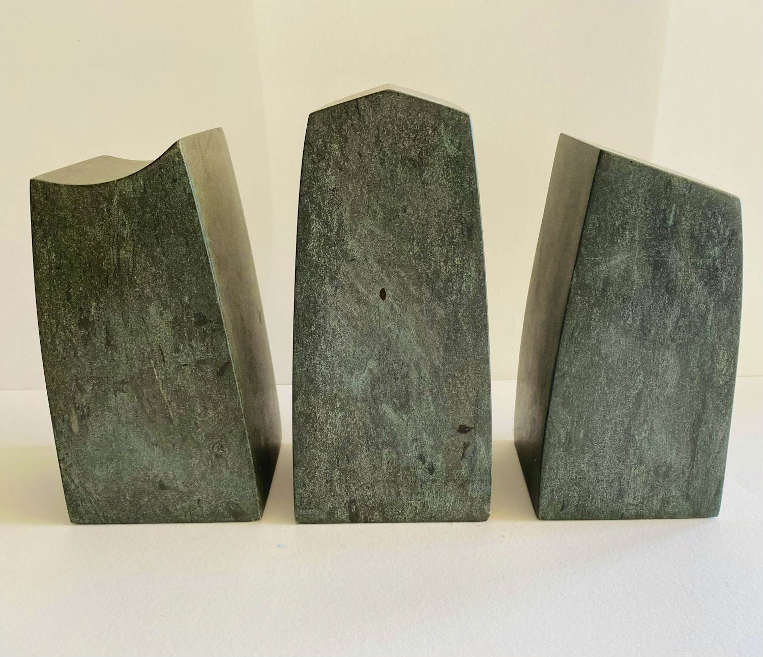 Marijke Oosterman - Drie vormen verkocht voor € 55!