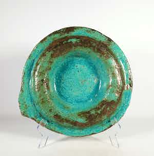 Niet of onleesbaar gesigneerd - Aardewerk, Groen geglazuurde schaal verkocht voor € 1!