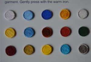 Damien Hirst - Iron On Spots kopen? Bied vanaf 60!