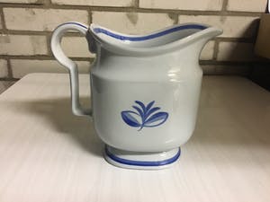 Upsala-Ekeby - Melkkan en kop- en schotel decor Blandbatt ontwerp Arthur Percy kopen? Bied vanaf 10!