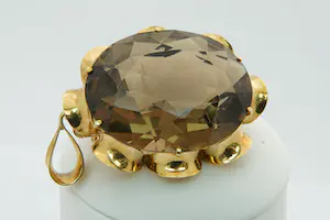 21- Klassiek 18 Krt gouden montuur met grote (ca 85ct!!) rook-kwarts edelsteen kopen? Bied vanaf 370!