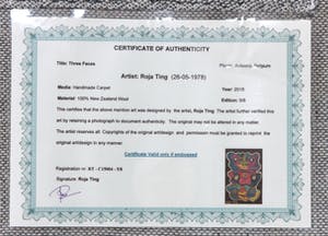 Roja Ting - Scheerwollen (wand)kleed, Three Faces (Zeer groot) kopen? Bied vanaf 500!