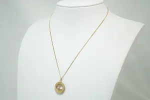 63- Excl. 18Krt goud en diamant "bernard Sylvain Paris" hanger aan 14Kt collier kopen? Bied vanaf 190!