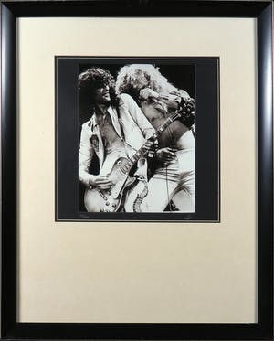 Buy Bob Gruen - Foto, uitgegeven door Studio Limited Edition, Led Zeppelin - Ingelijst? Bid from 1!