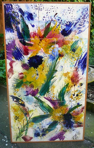 Niet of onleesbaar gesigneerd - Keramisch tegeltableau 'Bloemenweelde' -1982- kopen? Bied vanaf 10!