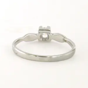 18k witgouden solitair ring met briljant geslepen diamant 0.06 ct - rm 16.25 kopen? Bied vanaf 170!
