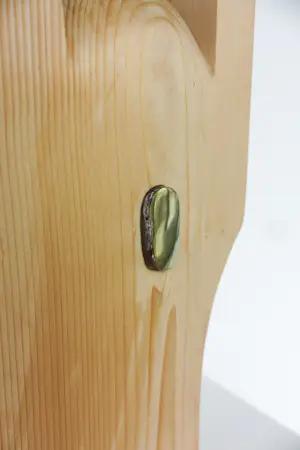 Frans Kokshoorn - Sculptuur van hout met metalen elementen kopen? Bied vanaf 150!