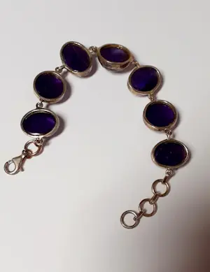 Nieuw zilveren armband bezet met natuurlijke ovale facetgeslepen amethyst kopen? Bied vanaf 100!