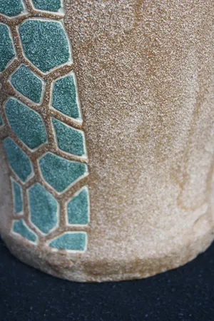 Niet of onleesbaar gesigneerd - Prachtige Grote Zeldzame Kunsternaars Zand-Vaas. kopen? Bied vanaf 1!