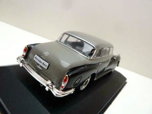 Curiosa - Whitebox -Model Mercedes in Vitrinebox +Mercedes Nummerpl.houder- PRIJS VERLAAGD kopen? Bied vanaf 39!