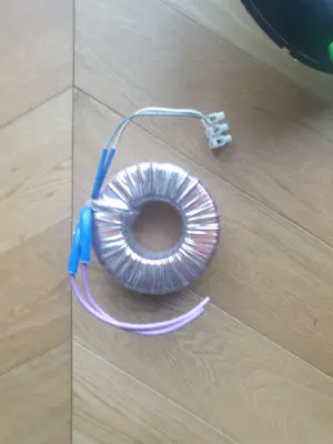 Borek Sipek - Plafonniere - 8 armig groen metaal met blauwe glaasjes kopen? Bied vanaf 125!