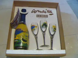 Corneille - fles la Pieve Spumanti met 3 flutes in originele doos kopen? Bied vanaf 69!