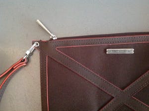 Jan Taminiau - Twee KLM-etuis kopen? Bied vanaf 16!