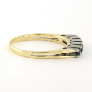 14k bicolour gouden ring bezet met saffier - ringmaat 18.75 (59) kopen? Bied vanaf 370!