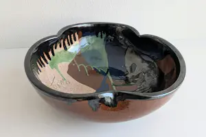 AcheterThomas Buxo - Studio Pottery schaal? Enchérissez de 25!