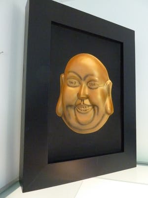 Niet of onleesbaar gesigneerd - Lachende boeddha relief ingelijst kopen? Bied vanaf 1!