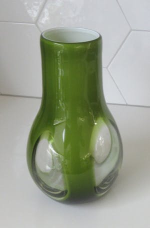 Niet of onleesbaar gesigneerd - Groene vintage "Doorkijk" vaas - Murano kopen? Bied vanaf 10!
