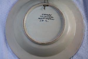 Niet of onleesbaar gesigneerd - Drie Prachtige Keramische Zeer Oude Borden gemaakt in Talaverda (Spanje) en Ver kopen? Bied vanaf 1!