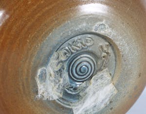 Niet of onleesbaar gesigneerd - Aardewerk, Twee objecten kopen? Bied vanaf 1!