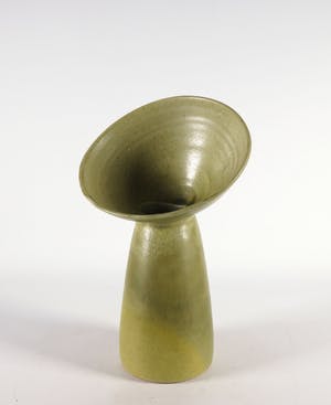 Potterij Zaalberg - Aardewerk, Asymmetrische vaas kopen? Bied vanaf 1!