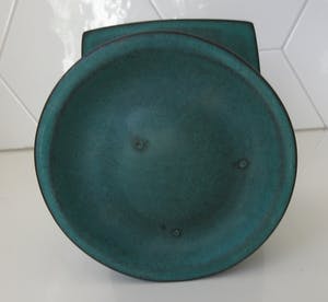 Zweitse Landsheer - Groen aardewerk boeketvaasje - Cor Unum kopen? Bied vanaf 25!