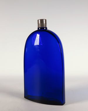 Groninger Steenfabrieken - Plateel, glas en bakeliet, Lot van een vaas, zeepdoosje en parfumfles kopen? Bied vanaf 10!