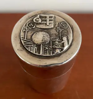 Jan Snoeck - Verzilverde Theebus in opdracht van de NKF kopen? Bied vanaf 1!