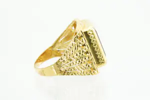 61- Grote hoog gehalte 22krt geel gouden ring met gefacetteerde rode steen kopen? Bied vanaf 280!