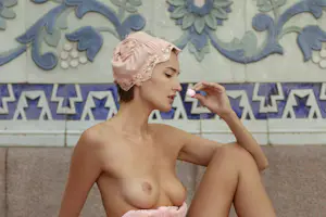 Dasha & Mari - 'Mooi in roze' (2018) kopen? Bied vanaf 110!