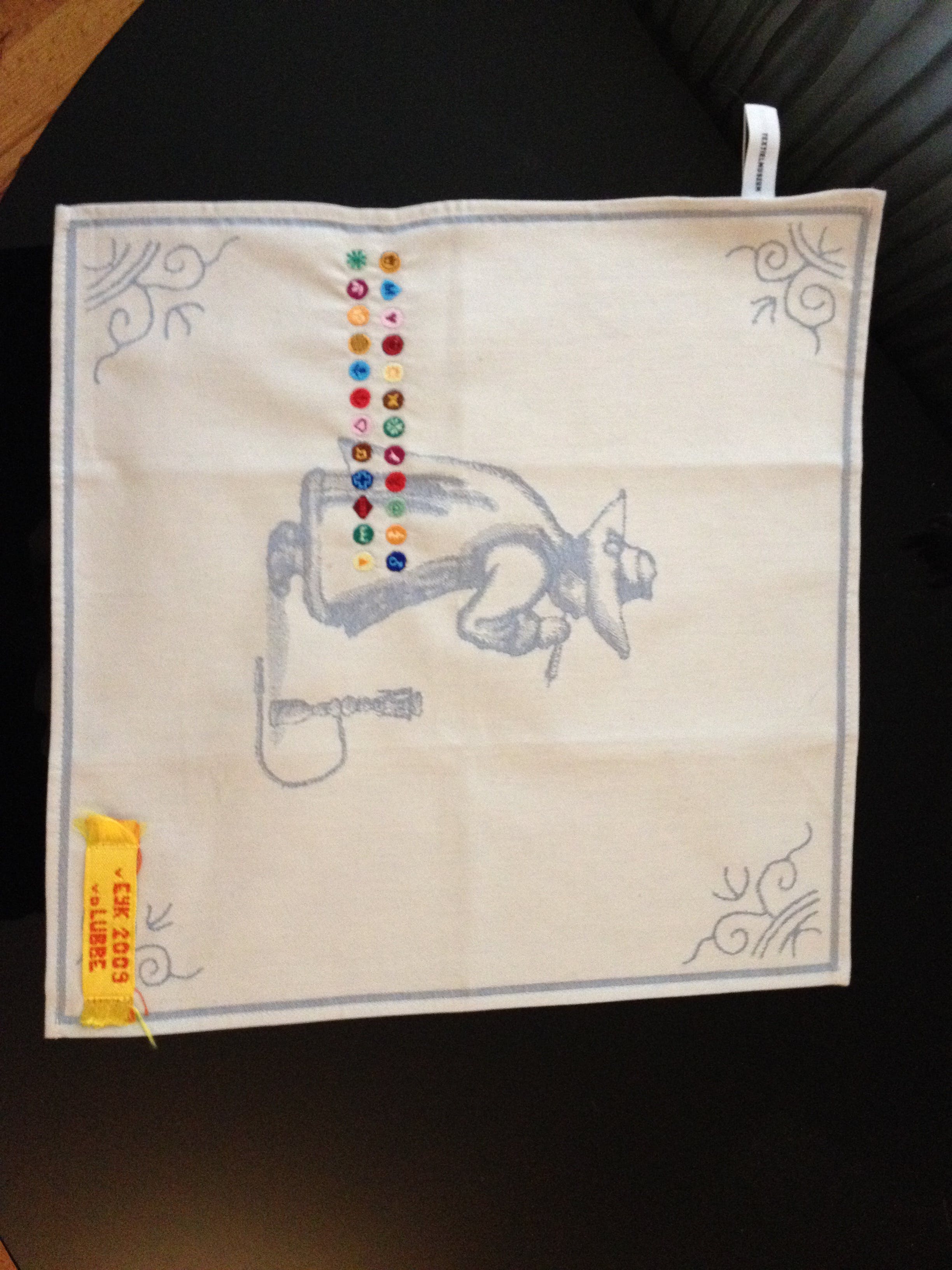 Studio van Eijk & van der Lubbe - 'Joint', servet, damast, 2003-2009 verkocht voor € 5!