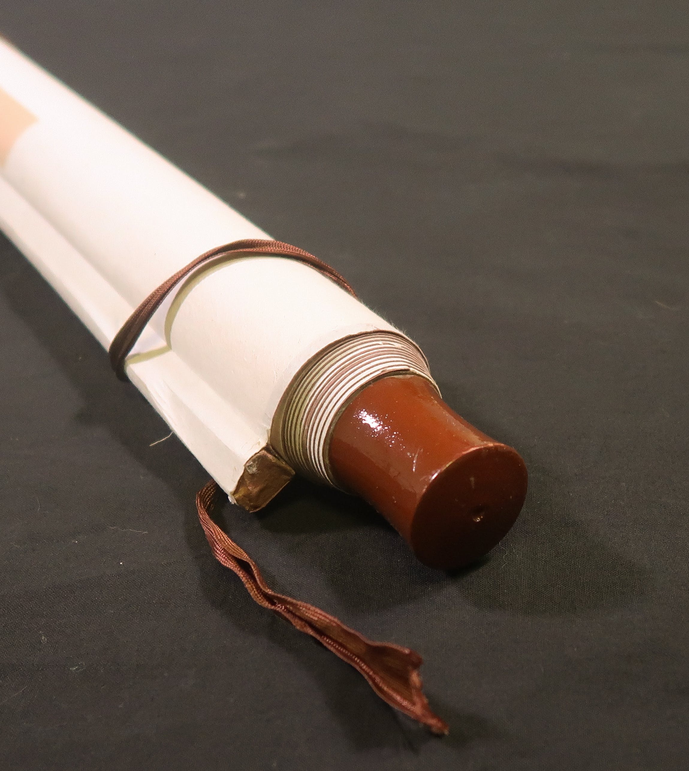 Niet of onleesbaar gesigneerd - Penseeltekening op zijdepapier, Rolschildering met Chinees landschap kopen? Bied vanaf 1!