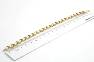 49 - Surinaamse 18 krt geel-gouden zg. "Jasseron" armband - glad model - massief kopen? Bied vanaf 870!