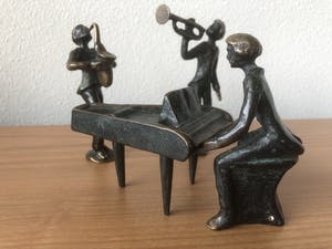 Brons (Onbekend) - 4 Bronze beelden van een orkestje. kopen? Bied vanaf 45!
