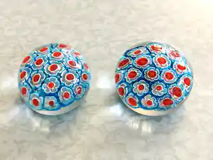 Seguso - 2x Murano Glas Paperweight / Presse papier Millefiori - Vintage Kunst Venetië verkocht voor € 50!