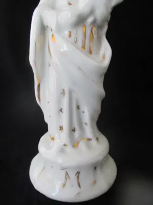 Niet of onleesbaar gesigneerd - Vieux Paris - Madonna met kroon en kindje kopen? Bied vanaf 10!