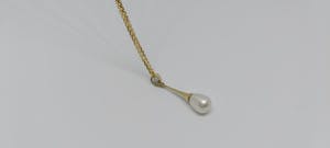 14k gouden collier met een zoetwater parel kopen? Bied vanaf 160!