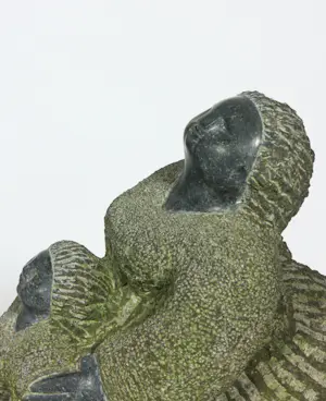 Niet of onleesbaar gesigneerd - Stenen buitenbeeld, Moeder en Kind kopen? Bied vanaf 1!