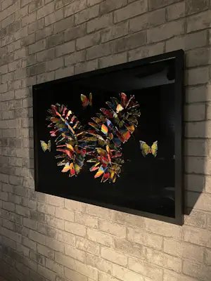 Onbekend - Butterfly on the wall kopen? Bied vanaf 100!