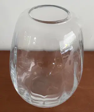 Kristalunie Maastricht - Vaas met verticale optiek kopen? Bied vanaf 20!