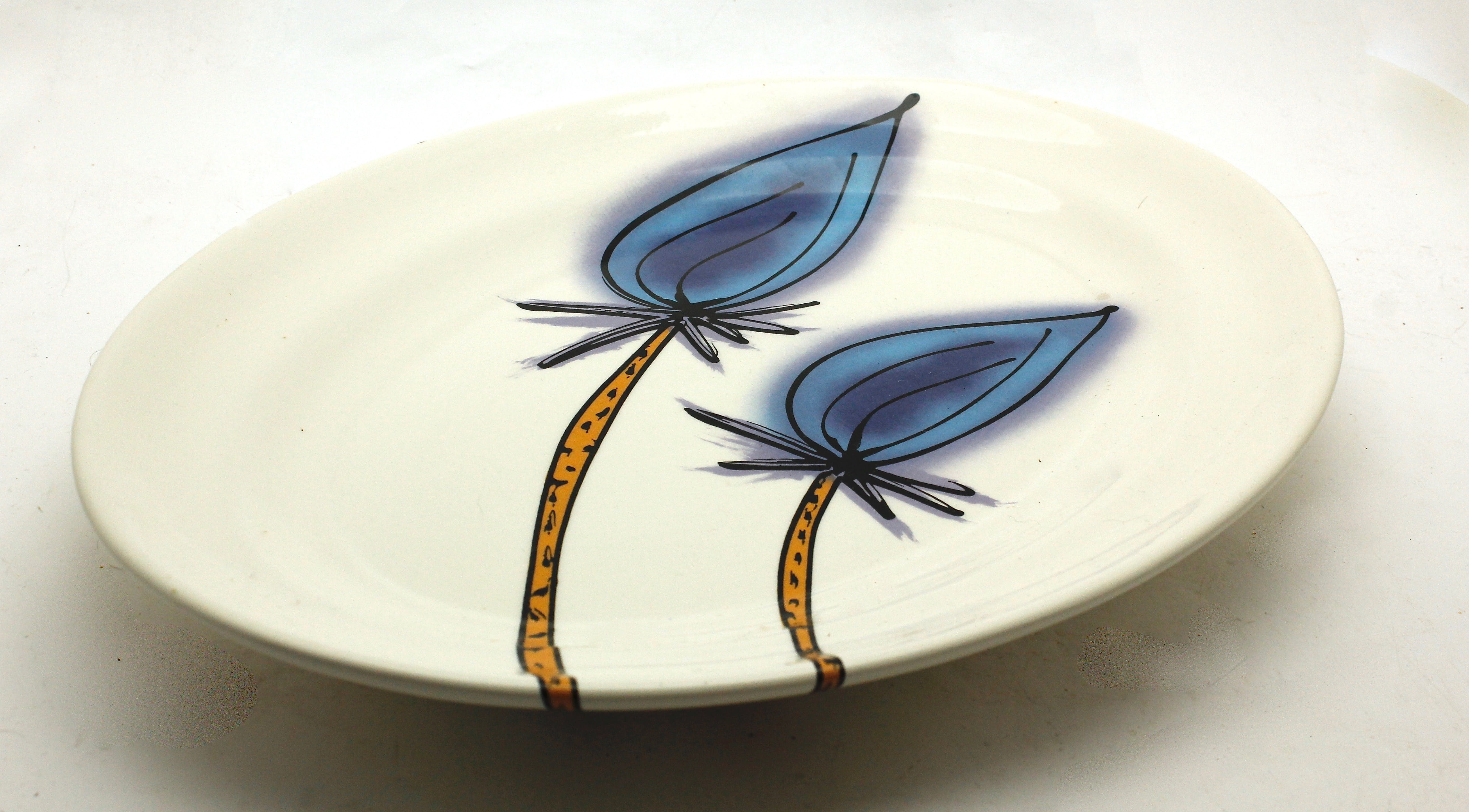 Jan Kamphuis - Grote schaal met floraal decor - 1980's kopen? Bied vanaf 9!