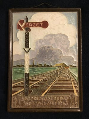 Porceleyne Fles - Cloisonné tegel | Spoorwegstaking 1944 kopen? Bied vanaf 55!